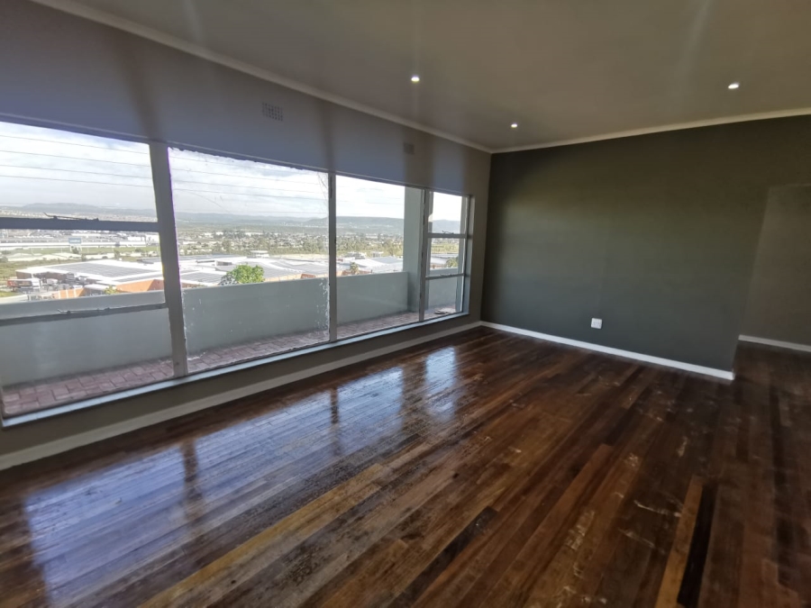 3 Bedroom Property for Sale in Van Riebeeck Hoogte Eastern Cape